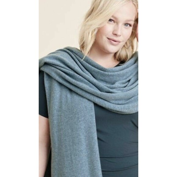 NWT New 100% Cashmere Scarf Wrap Ryllace Womens Dark Red Maroon Brick 100 X 28 - Picture 6 of 14